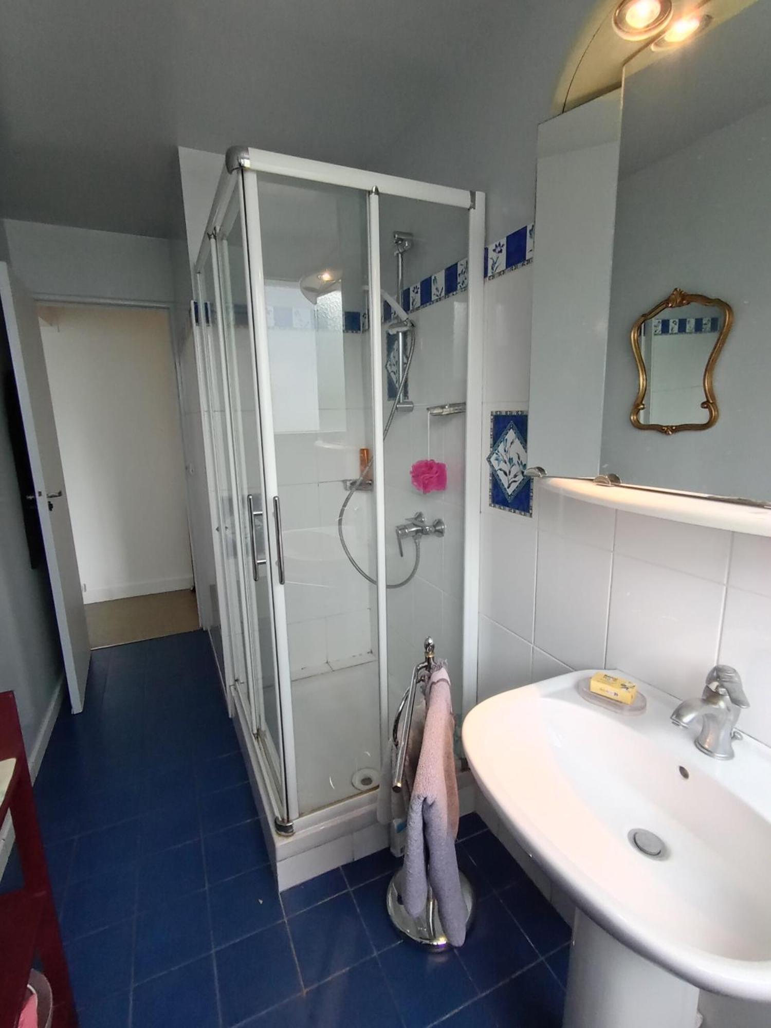 Chambre Double Lumineuse Paris Centre Deux Pas Du Metro المظهر الخارجي الصورة